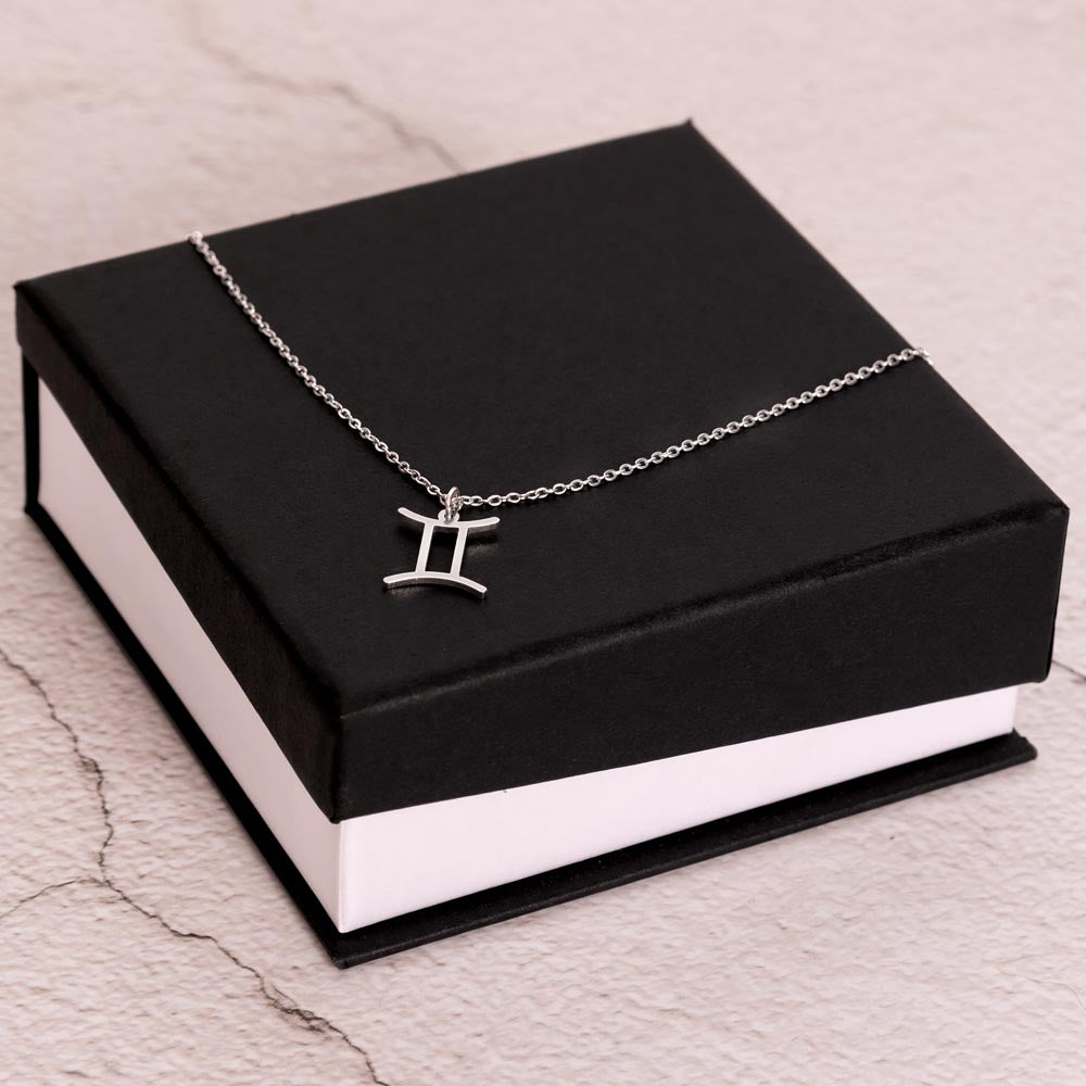 Personalized Zodiac Graduation Necklace – Senior 2025 Gift with Card Message